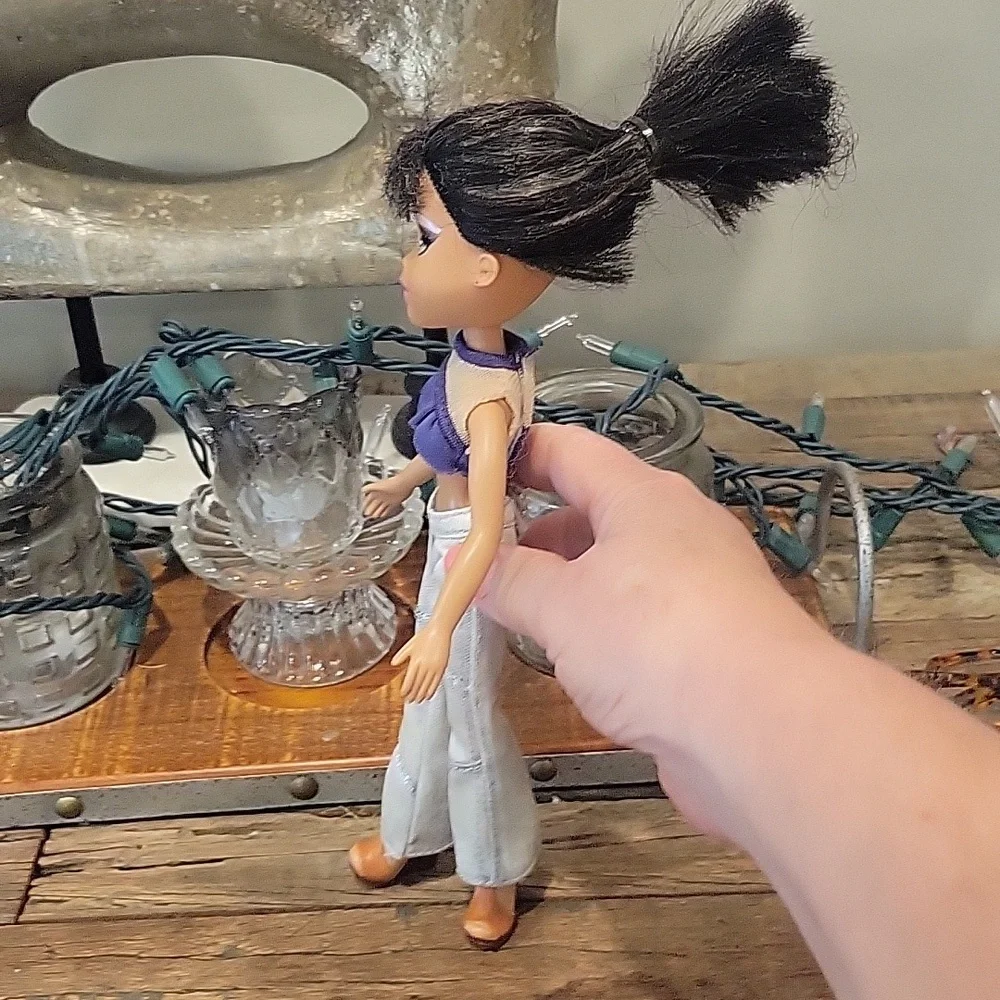 MGA Entertainment bratz 2001